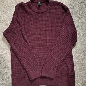Men’s h and m burgundy thick sweater